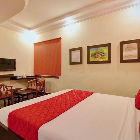 Oyo 7355 Covinille Bed & Breakfast Madurai Bagian luar foto