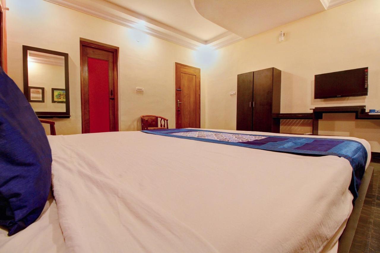 Oyo 7355 Covinille Bed & Breakfast Madurai Bagian luar foto