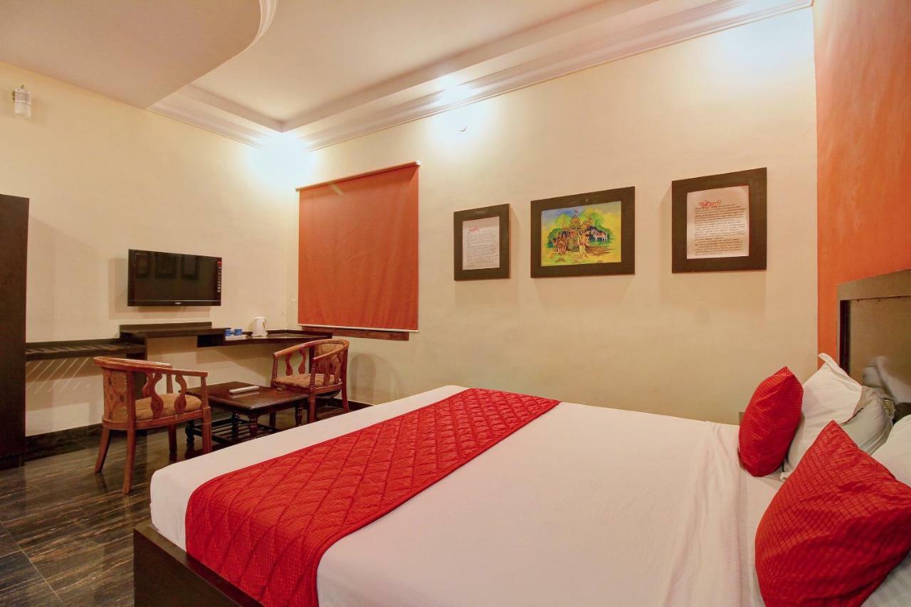 Oyo 7355 Covinille Bed & Breakfast Madurai Bagian luar foto